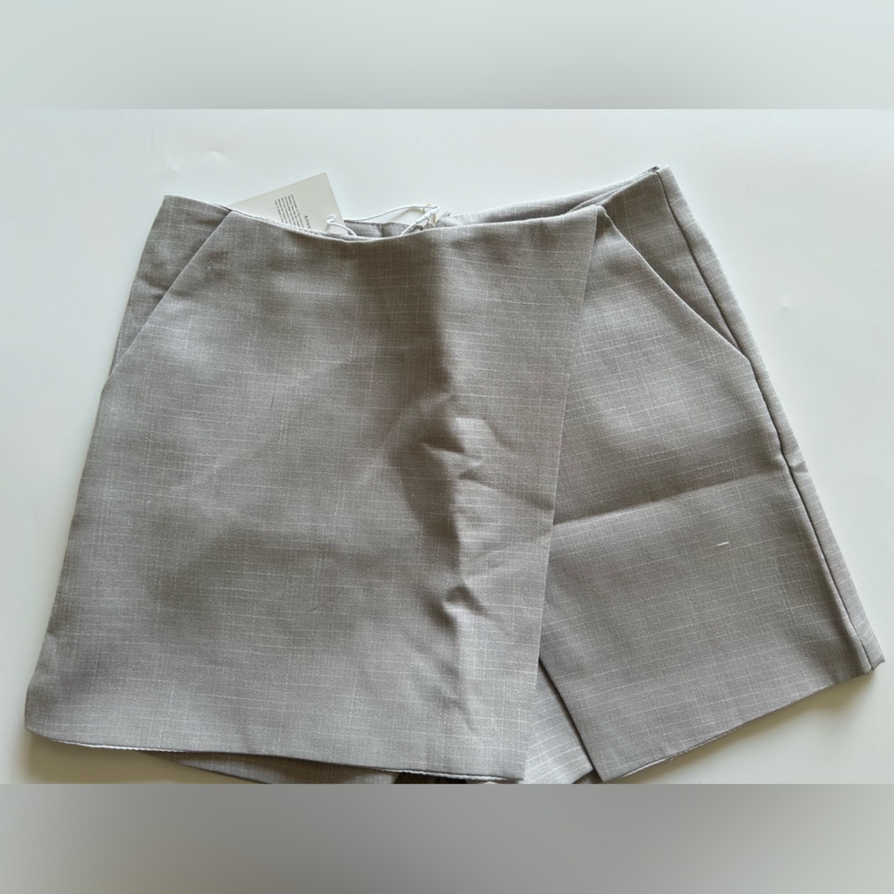 NEW By You Light Gray Tailored Skort - Business Casual Wrap Shorts Skirt - Picture 6 of 10